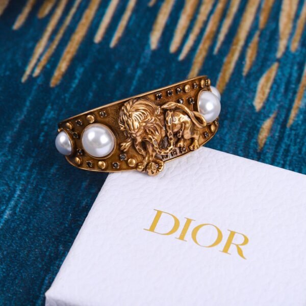 Dior - Image 4
