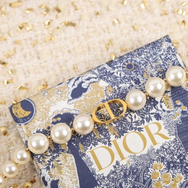 Dior - Image 4