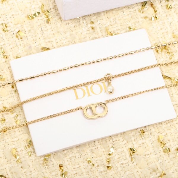 Dior - Image 4