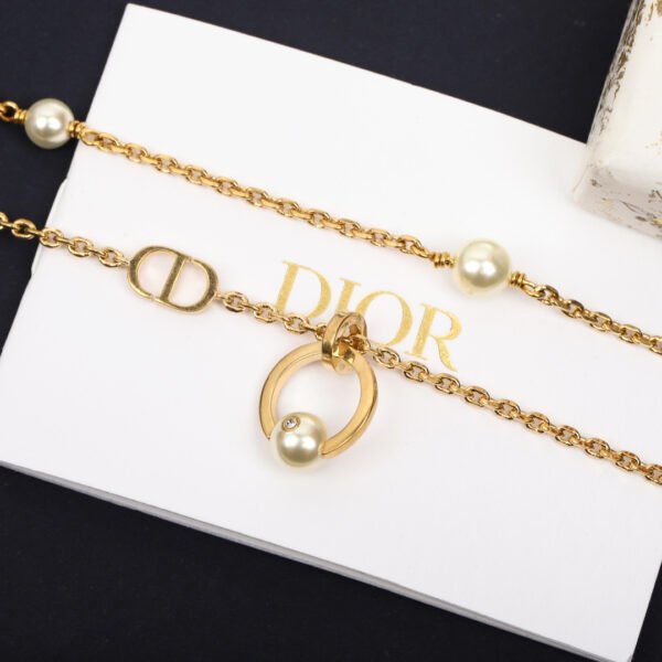 Dior - Image 4