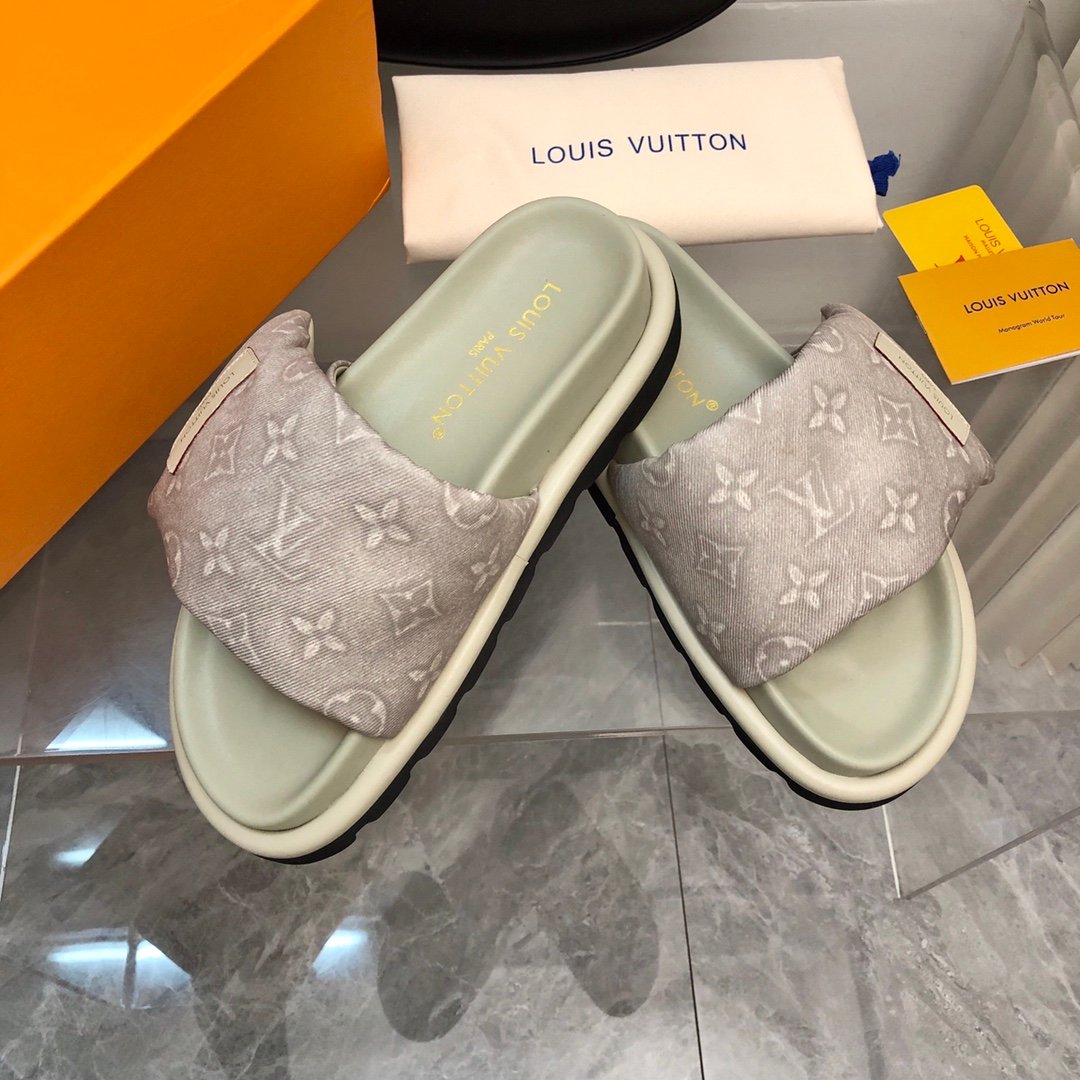 LV women - Image 5