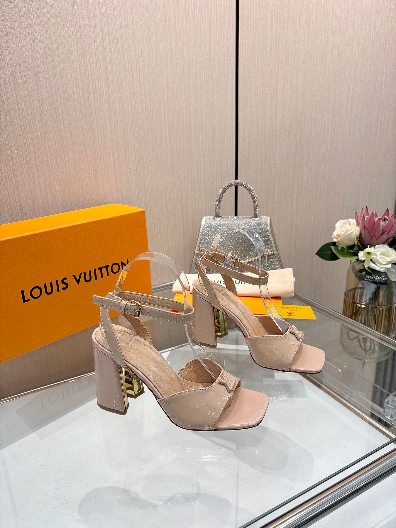 LV women