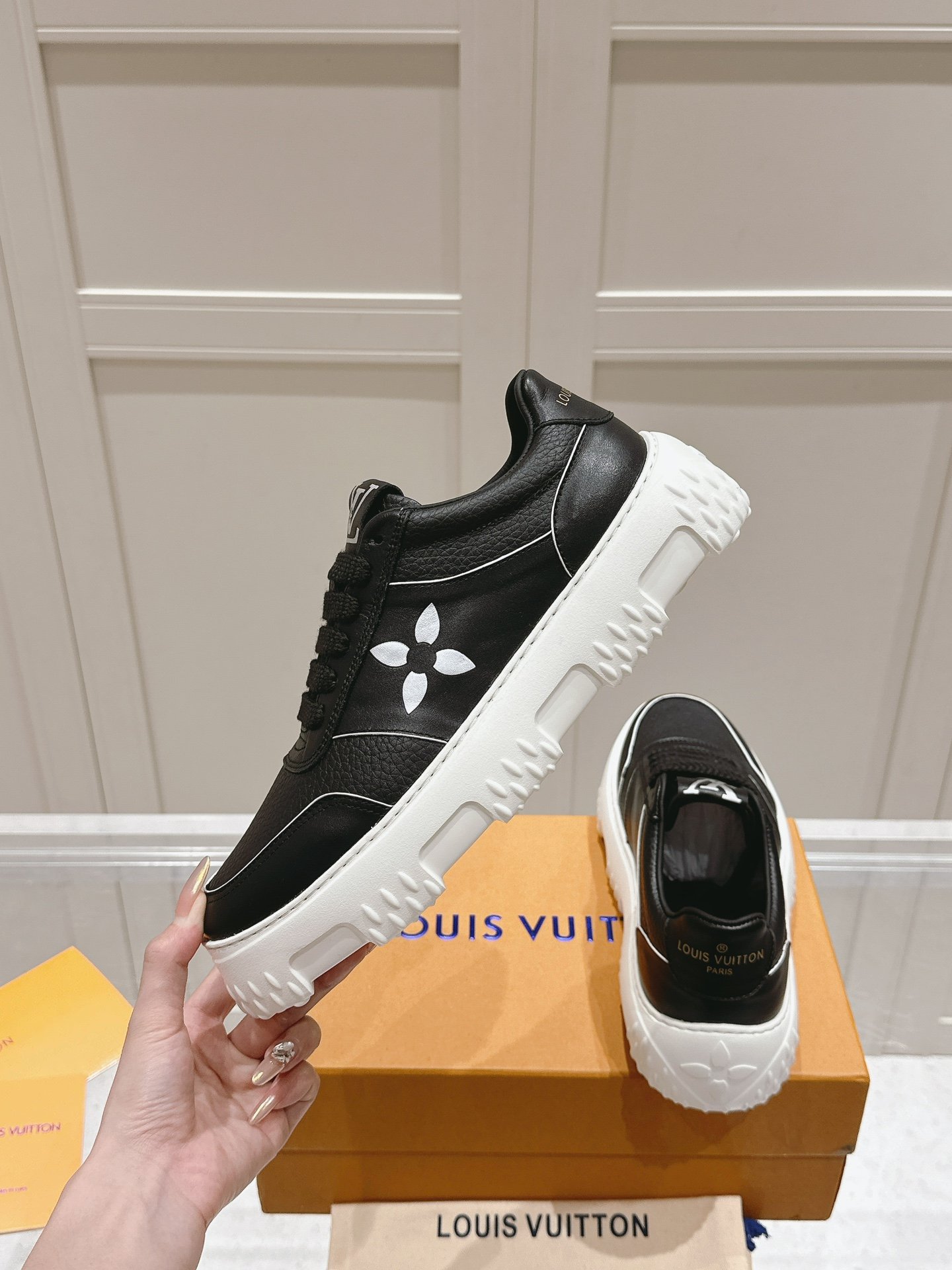 LV women