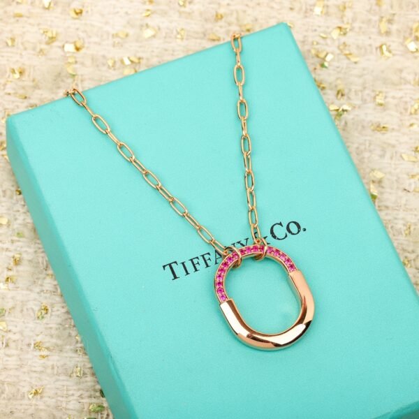 TIFFANY - Image 4