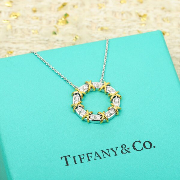 TIFFANY - Image 4