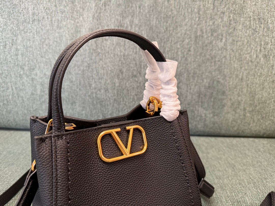 Valentino Bag - Image 4