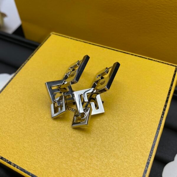 FENDI - Image 4