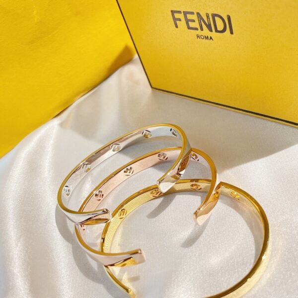 FENDI - Image 4
