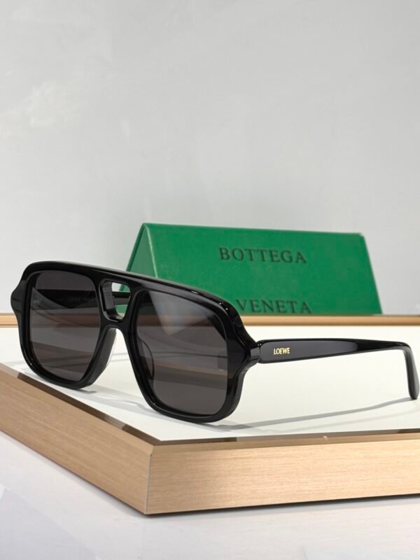 Loewe - Image 4