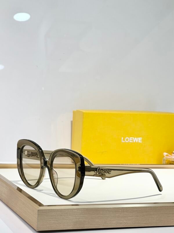 Loewe - Image 4