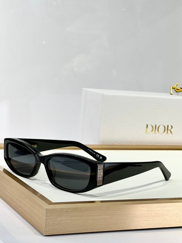 Dior - Image 4