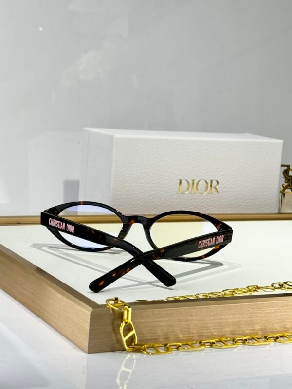 Dior - Image 4