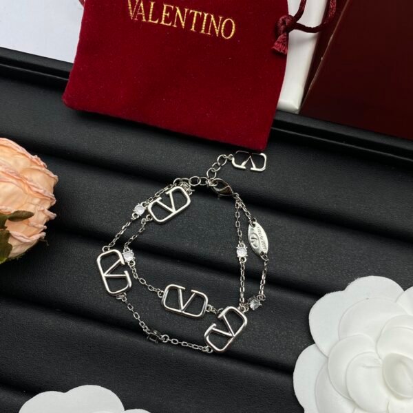 VELENTINO - Image 4