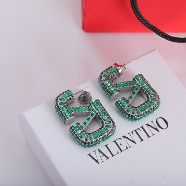 VELENTINO - Image 4