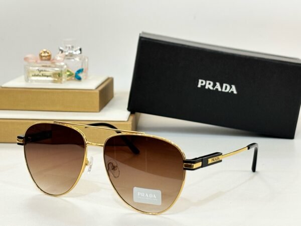 PRADA - Image 4