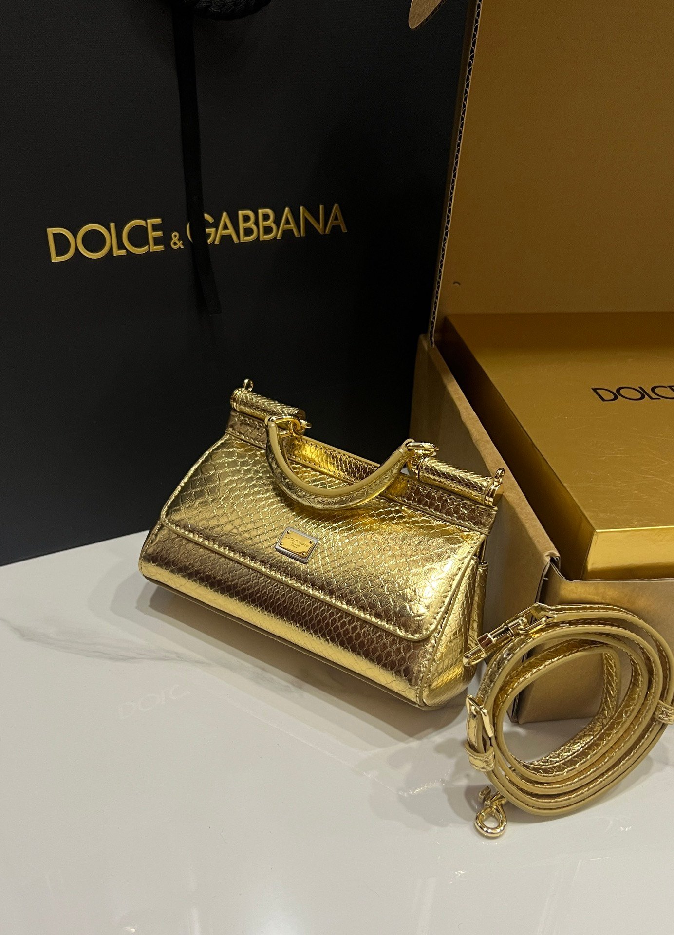 Dolce & Gabba - Image 5