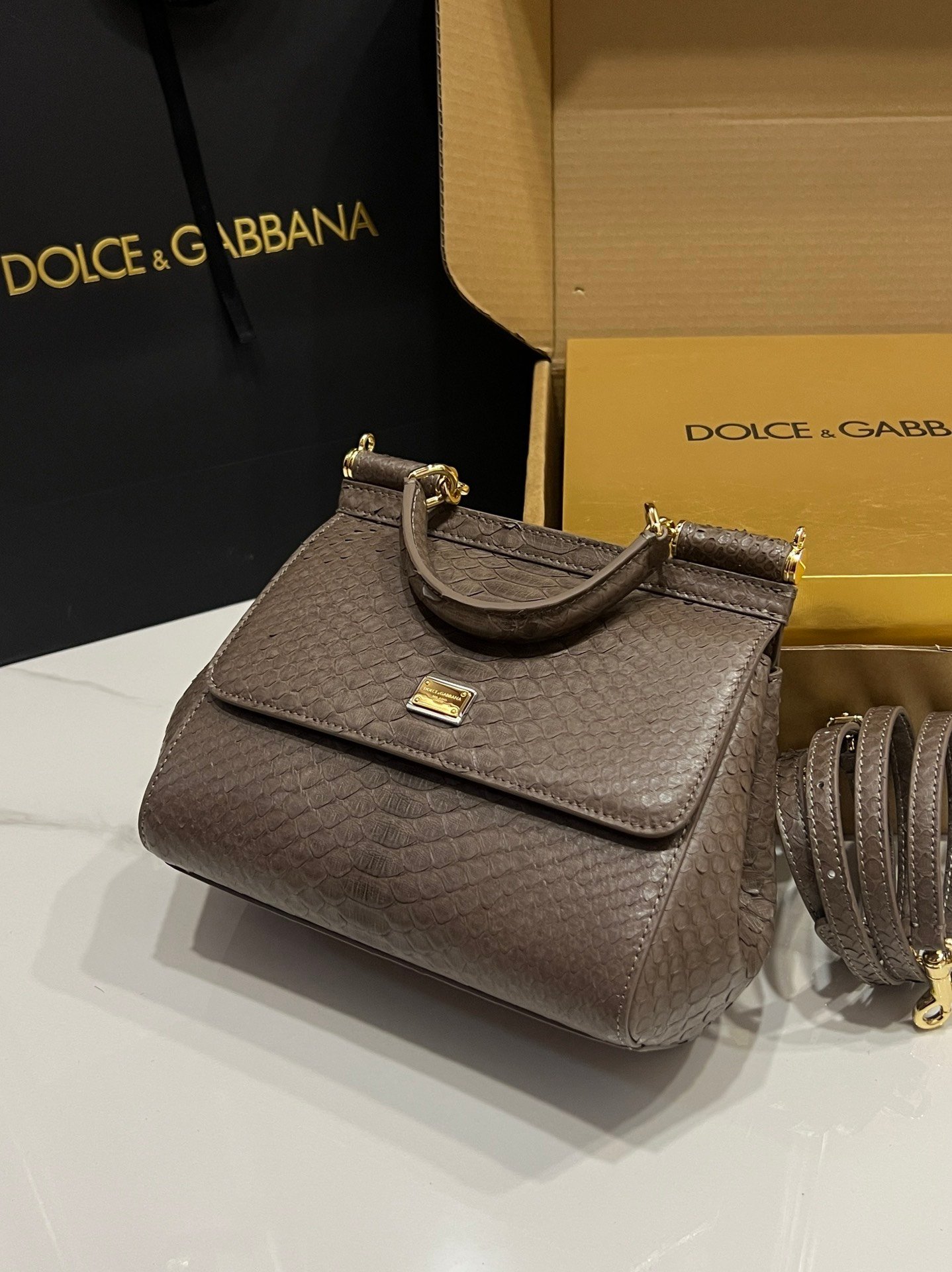 Dolce & Gabba - Image 5