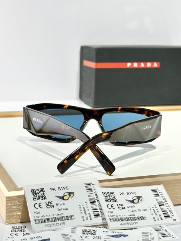 PRADA - Image 4