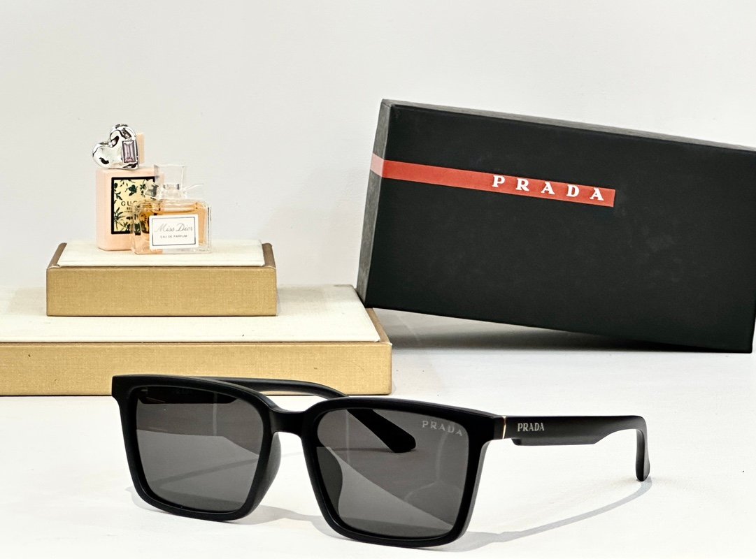 PRADA - Image 4