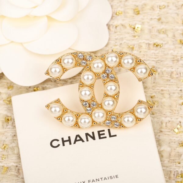 Chanel - Image 4