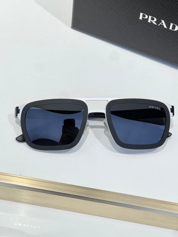 PRADA - Image 4