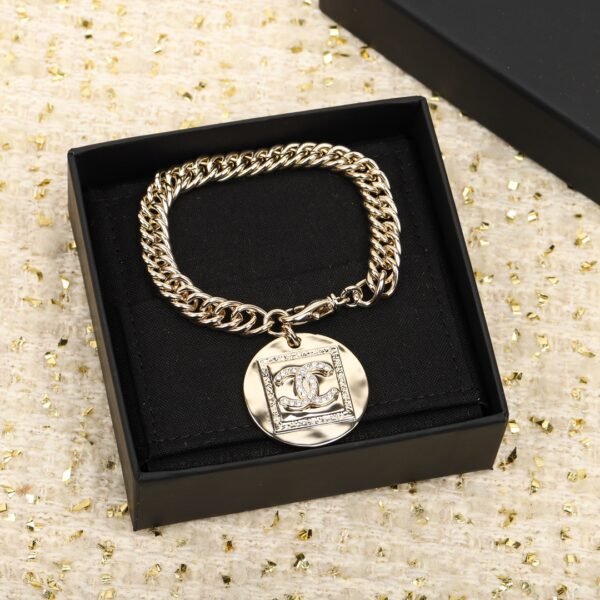 Chanel - Image 4