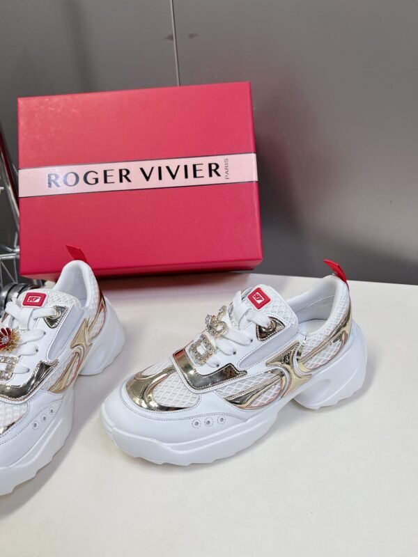 Roger Vivier - Image 6