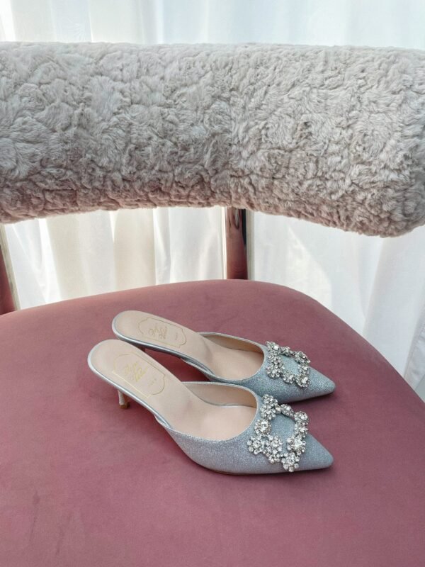 Roger Vivier - Image 6