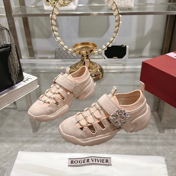 Roger Vivier - Image 6