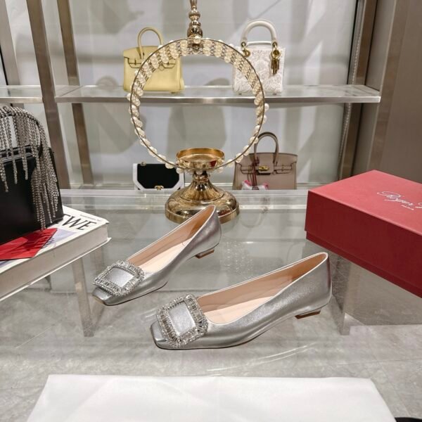 Roger Vivier - Image 6