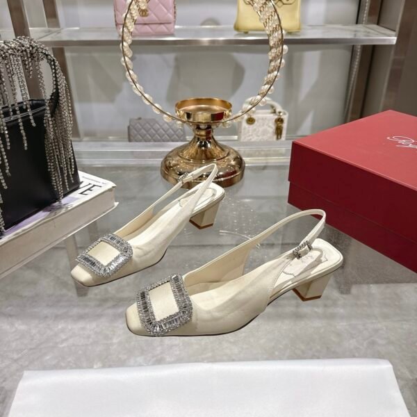 Roger Vivier - Image 6