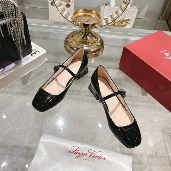 Roger Vivier - Image 4