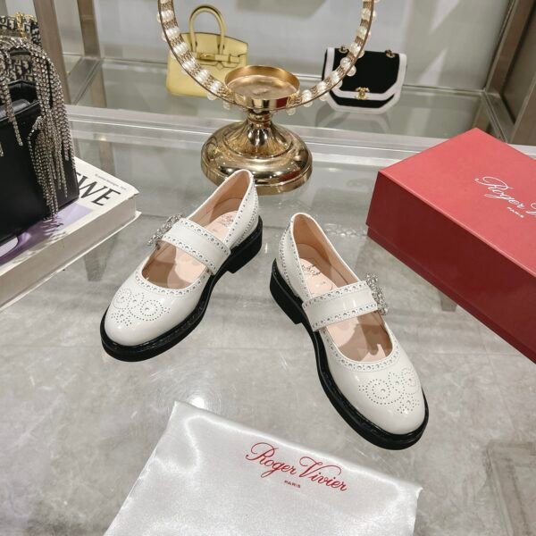 Roger Vivier - Image 4