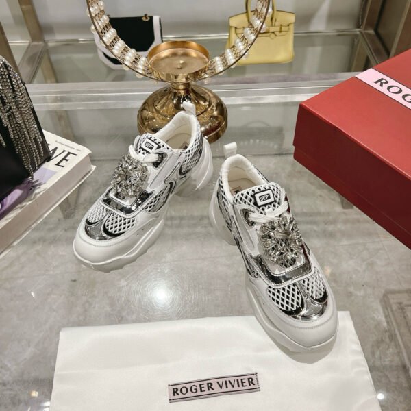 Roger Vivier - Image 4