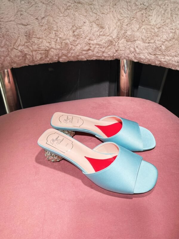 Roger Vivier - Image 4