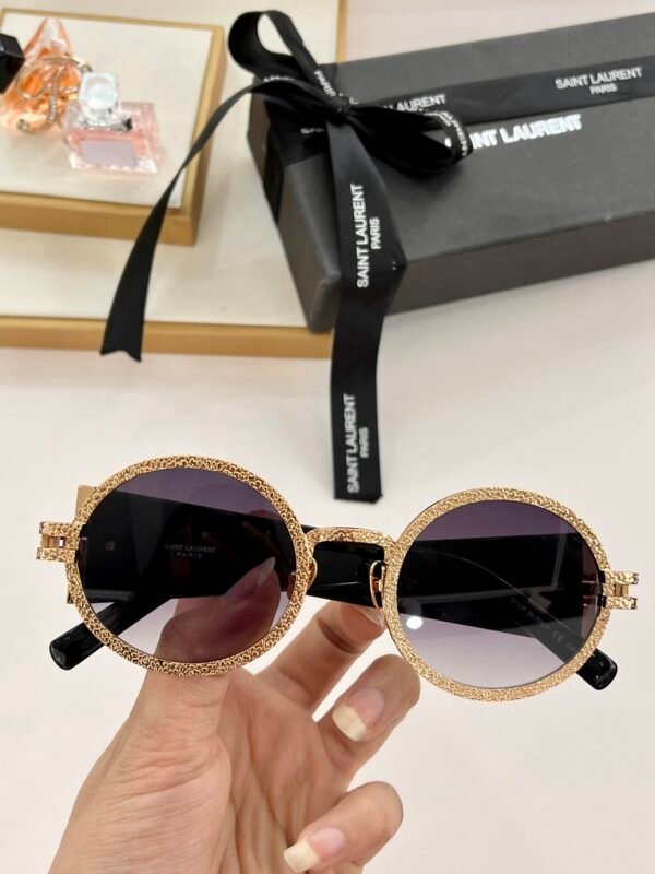 YSL - Image 4