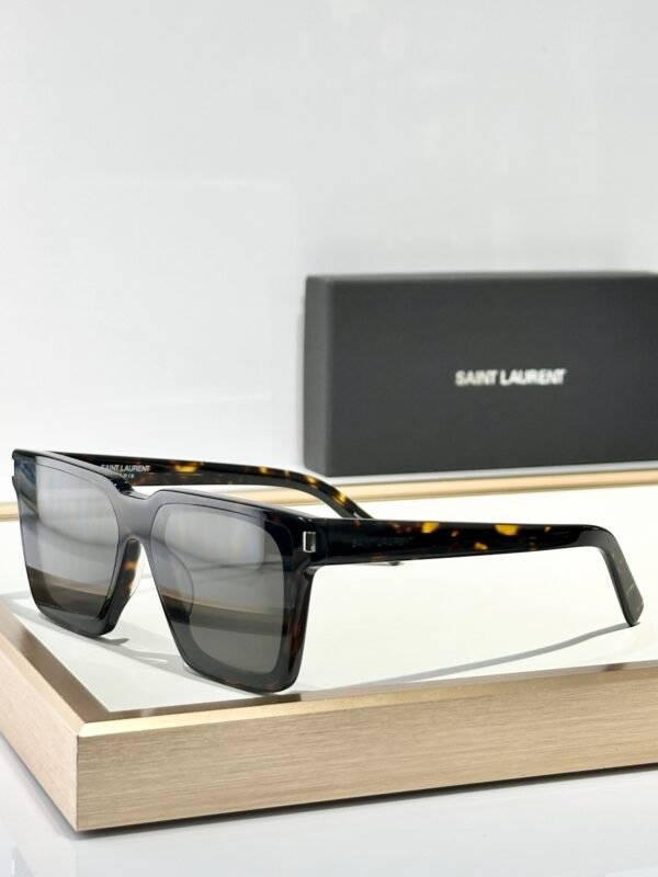 YSL - Image 4