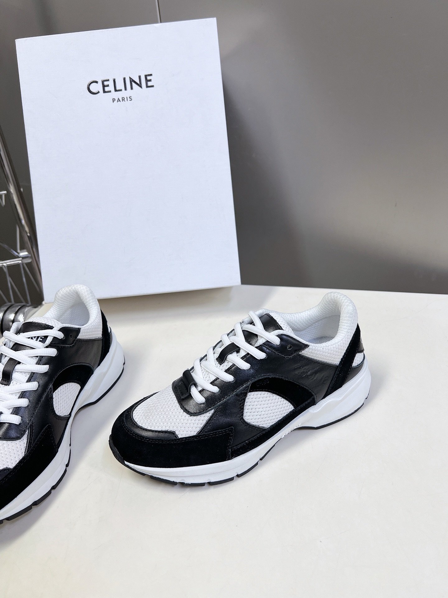 CELINE - Image 4