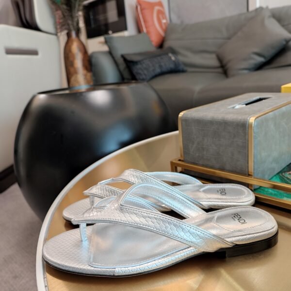 FENDI - Image 4