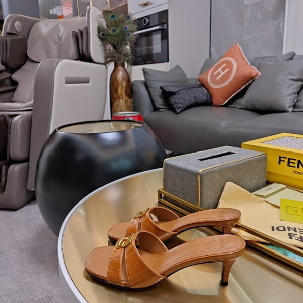 FENDI - Image 4
