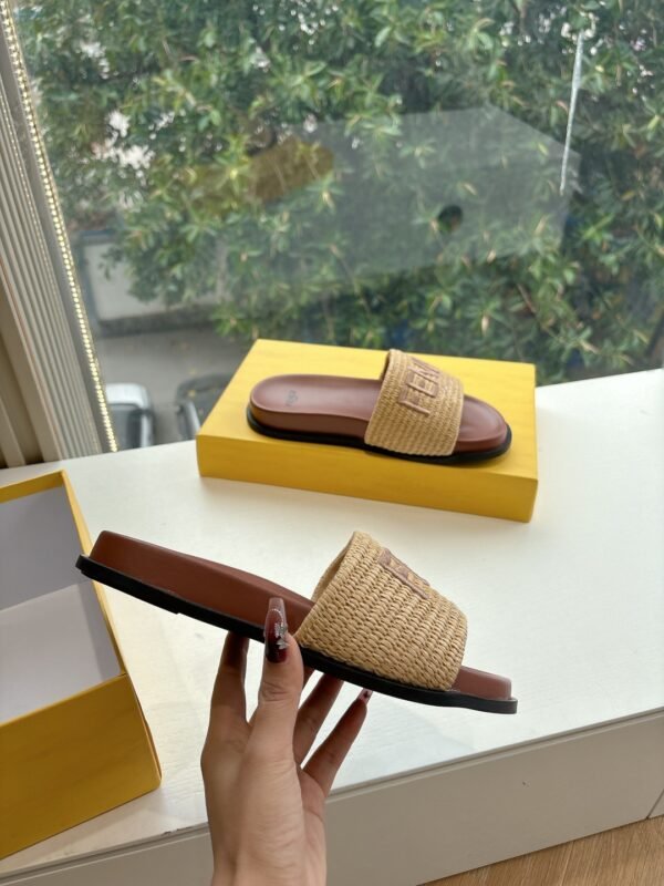 FENDI - Image 4