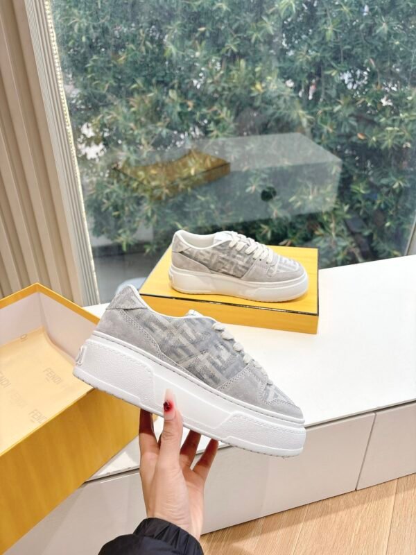FENDI - Image 4