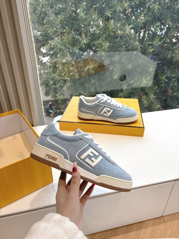 FENDI - Image 4