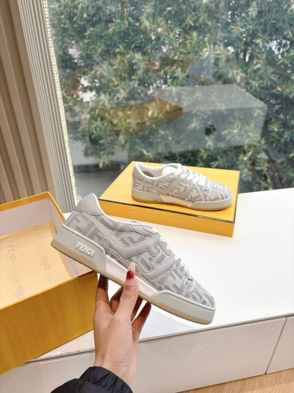 FENDI - Image 4