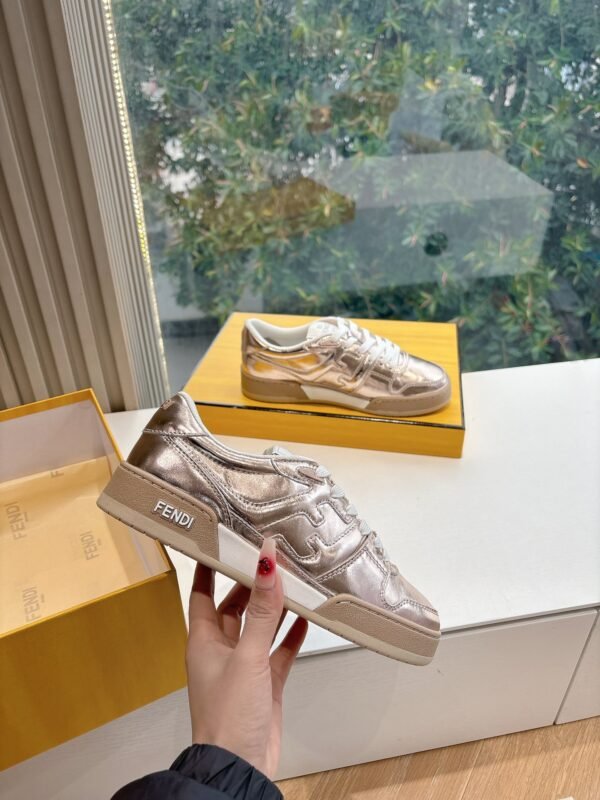 FENDI - Image 4