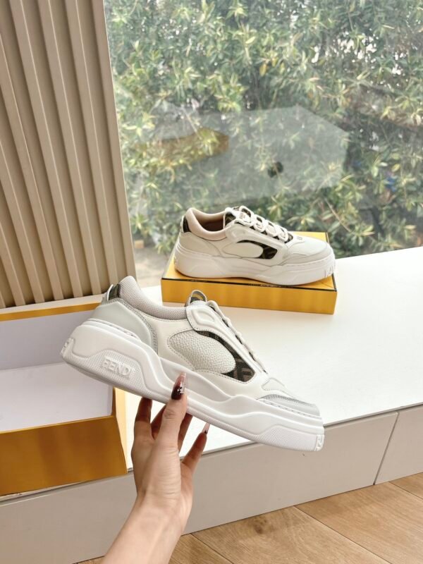 FENDI - Image 4