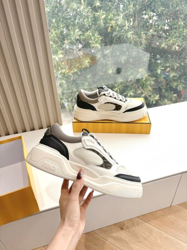 FENDI - Image 4