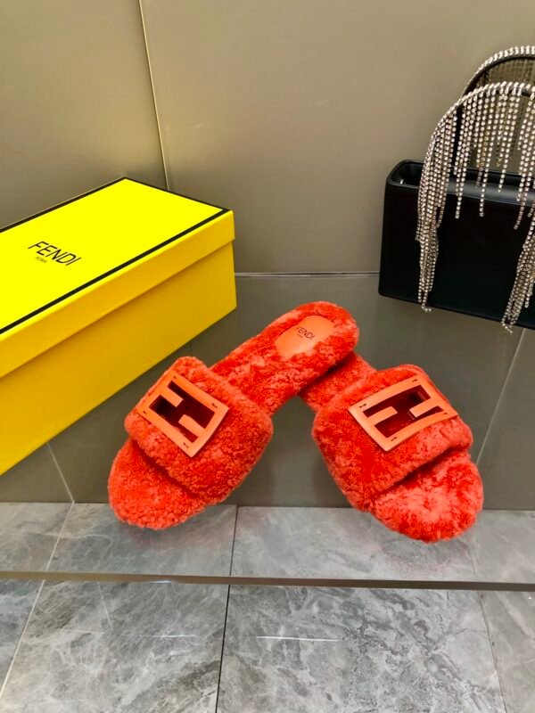 FENDI - Image 4