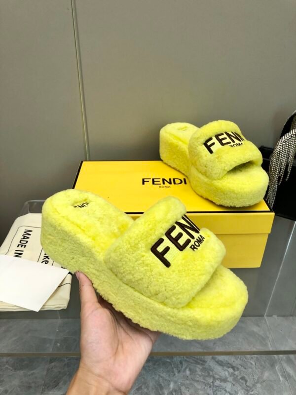 FENDI - Image 4