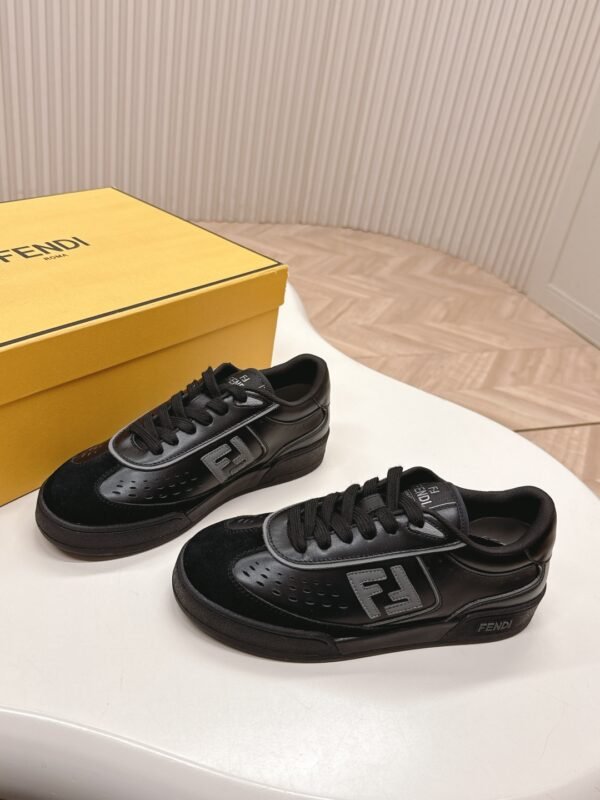 FENDI - Image 4
